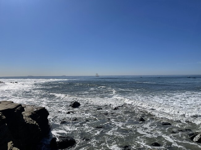 Building Photo - 4878 Pescadero Ave