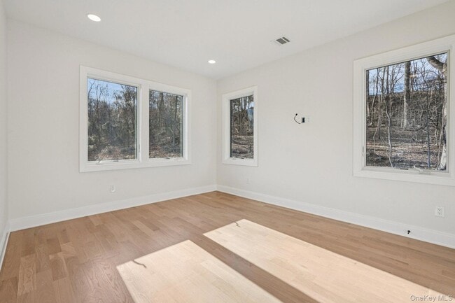 Building Photo - 400 Phillips Hill Rd