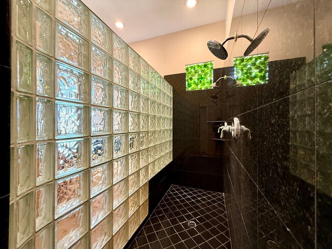 Building Photo - Grand 3 bedroom home with lake and golf course views located in Resort Villas ready to be your pa...