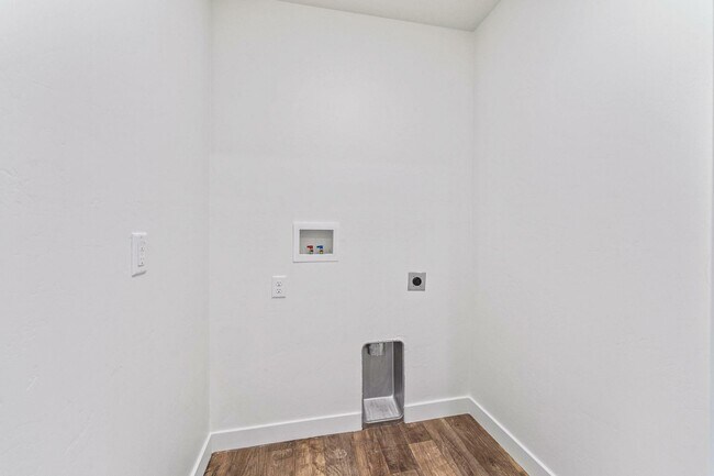 Laundry - Herriman Townhomes - FC