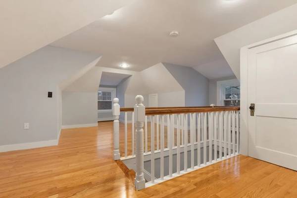 Building Photo - 23 Fessenden Rd