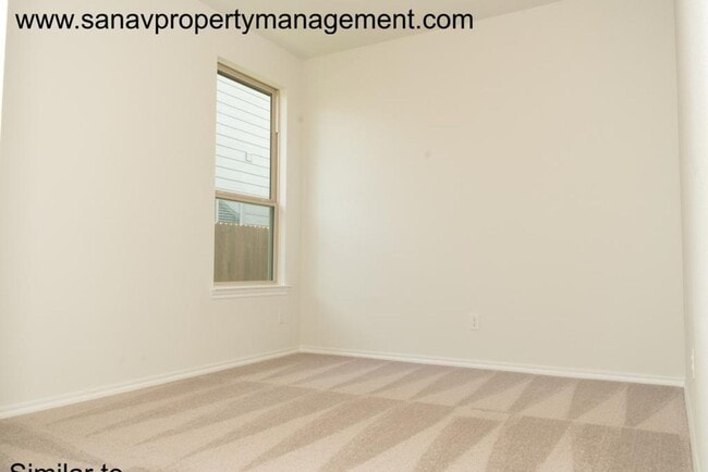 Building Photo - Beautiful 3 Bed Home with community pool access in great community