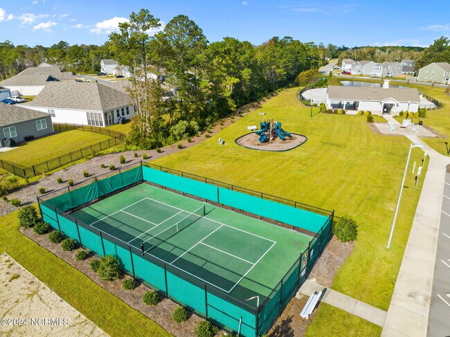 Building Photo - 1561 Pleasant Holw Ct SE