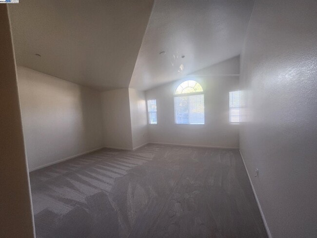 Building Photo - 1536 Corte Reina Common