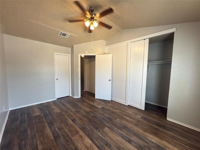 Building Photo - 2250 Aspen Dr