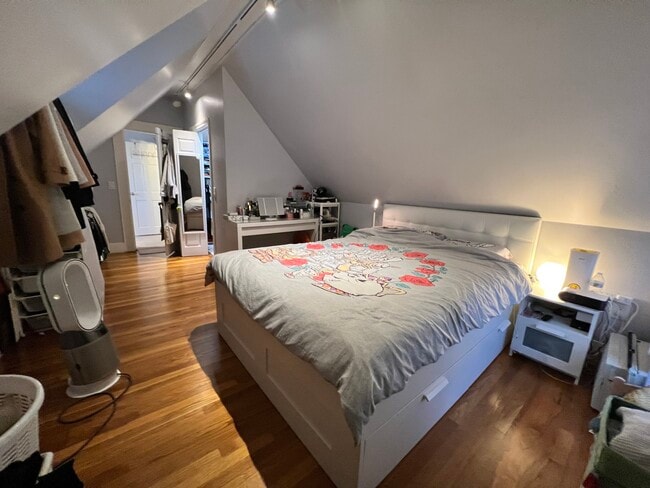 Building Photo - 45 Lincoln St