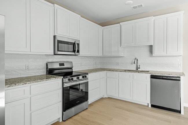 Building Photo - 2290 W Tarleton St