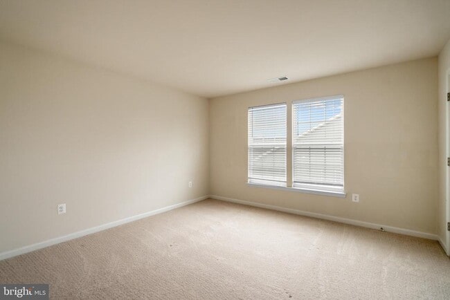 Building Photo - 290 Norland Knoll Dr