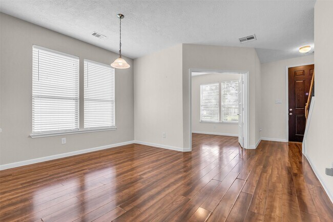 Building Photo - 6719 Path Way Ct