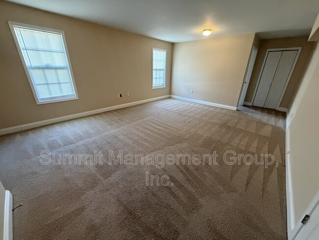 Building Photo - 3965 Brushymill Ct