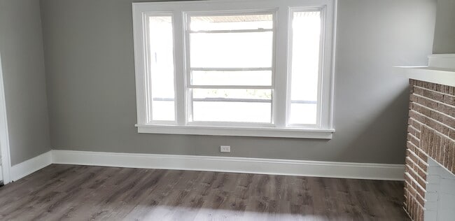 Building Photo - 2119 Waterbury Rd