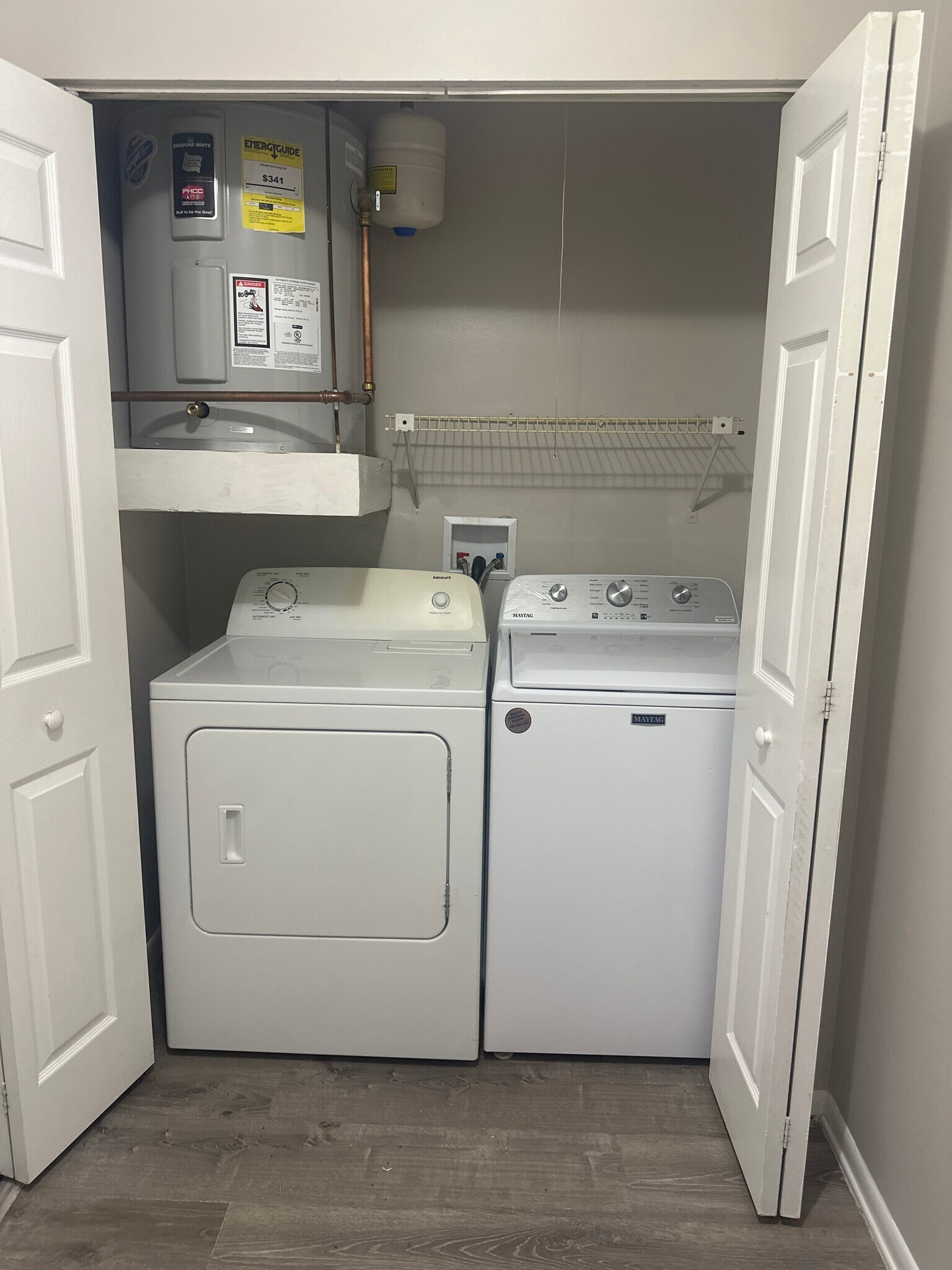 Washer and dryer - 3 Baylis St
