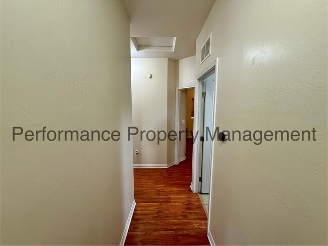 Building Photo - Stunning 4 Bed/2 Bath S Bakersfield Home w/ RBP & $0 Deposit Option