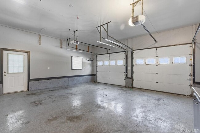 Building Photo - 19 Howell Pl