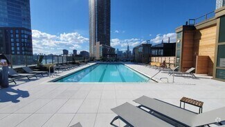 Building Photo - 1 bedroom in LONG ISLAND CITY NY 11109