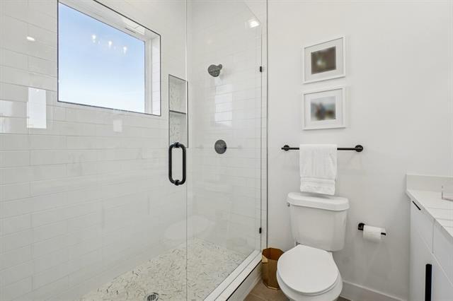 Building Photo - 145 N Henderson Ave