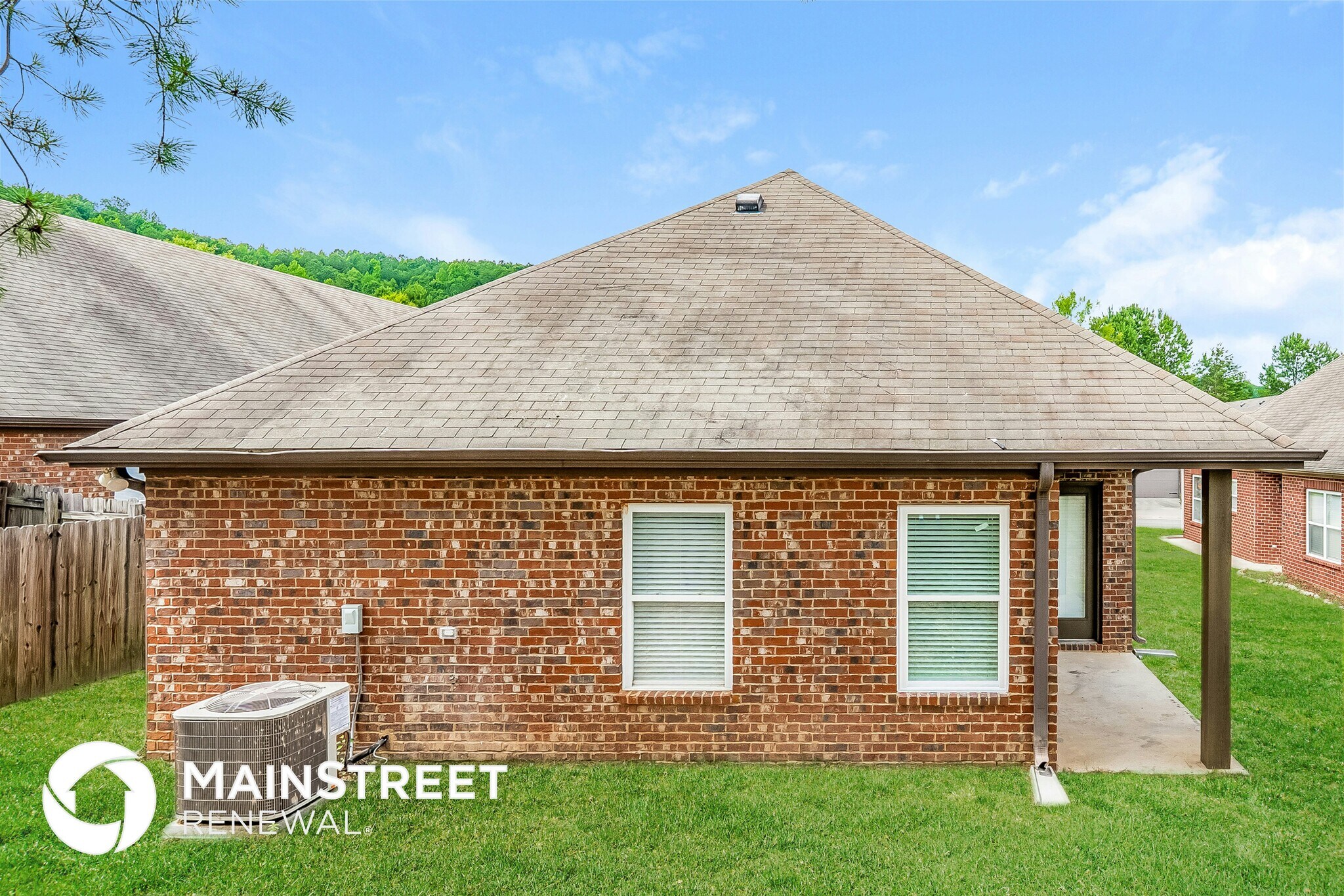 Building Photo - 6459 Southern Trace Dr