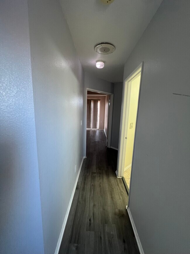 Building Photo - 13250 Sundance Cir