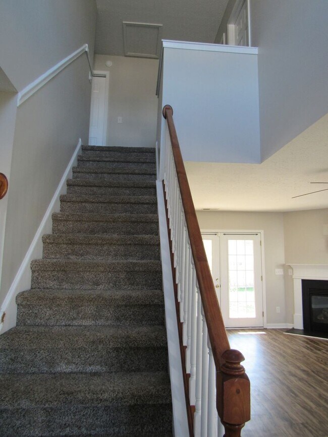 Building Photo - 3 BR 2 BA Jacksonville Commons