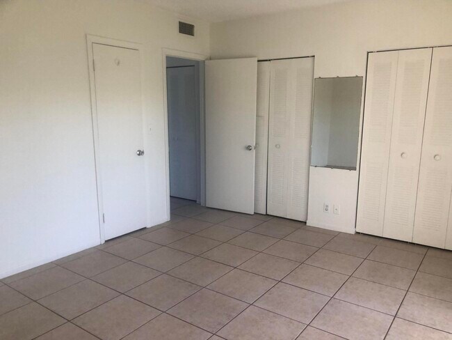 Building Photo - 6289 Lear Dr