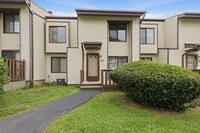Building Photo - 99 Cottonwood Rd