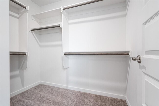 Building Photo - 5955 W Holdcroft Dr