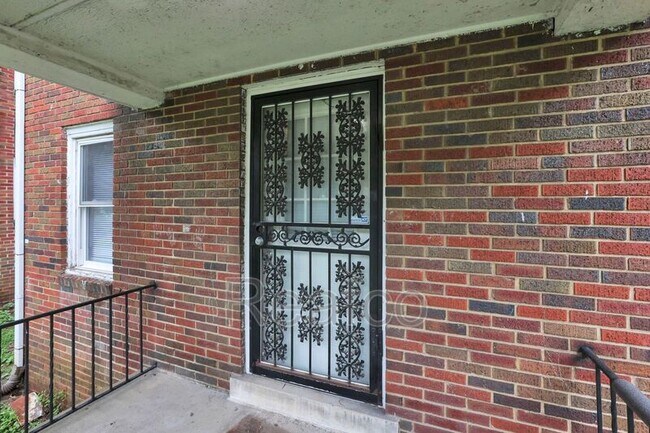 Building Photo - 53 S Burgess Ave