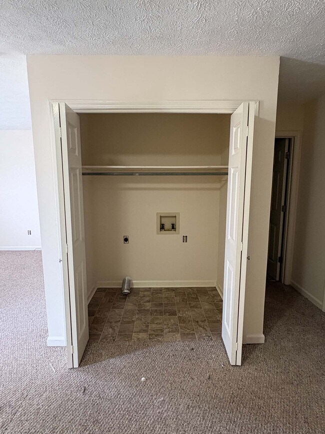 Building Photo - 1610 Flanigan Ct