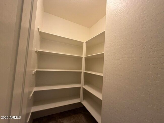 Building Photo - 297 E Kaibab Dr