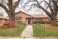 Building Photo - 4015 Mischire Dr