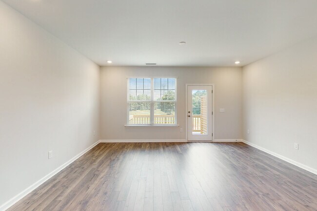 Building Photo - 3021 Worthy Way