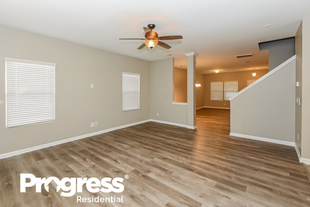 Building Photo - 3343 Saddlebrook Dr
