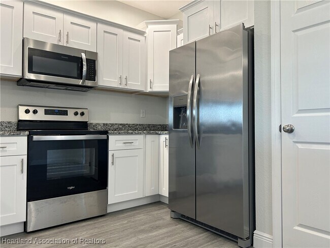 Building Photo - 6609 Concord St