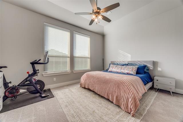 Building Photo - 817 Markham Dr