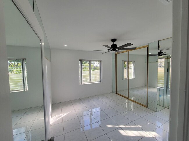 Building Photo - 2980 SW 68th Ave