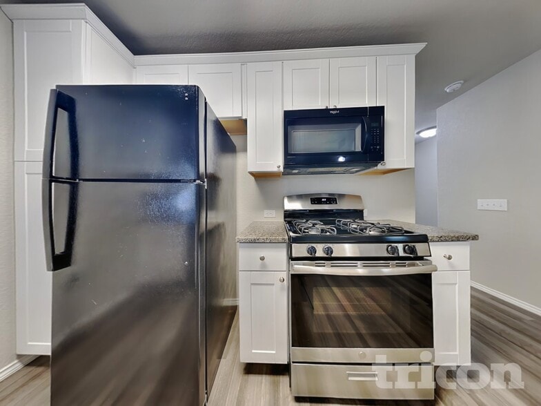 Building Photo - 13231 Ashworth Blvd