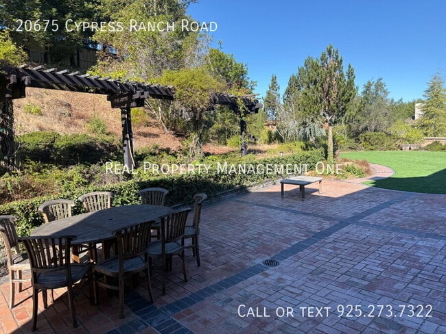 Building Photo - 20675 Cypress Ranch Rd