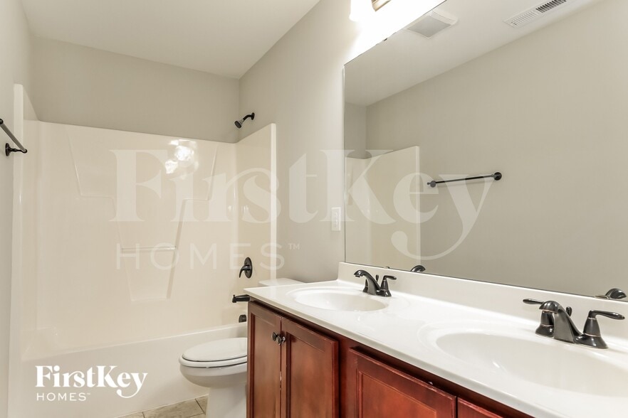 Building Photo - 1795 Havenbrook Ct