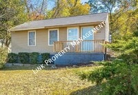 Building Photo - 2310 N Chamberlain Ave