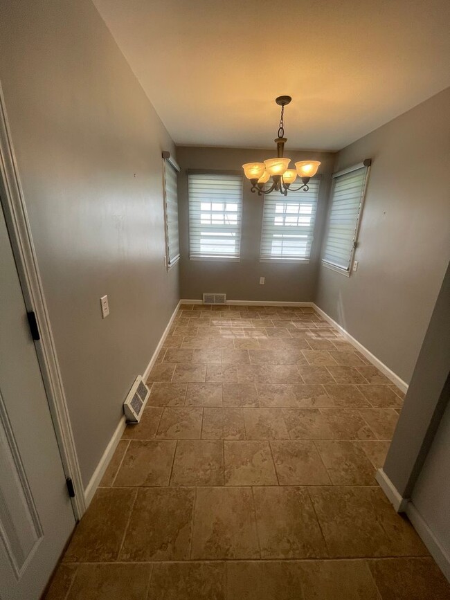 Building Photo - Home for Rent in Bellevue NE!