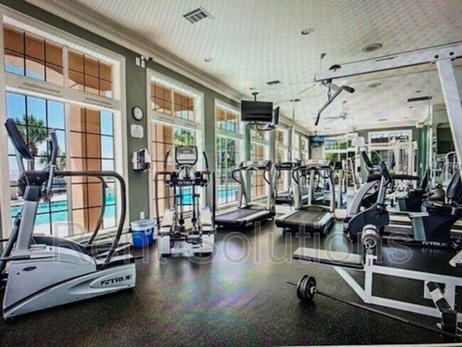 Building Photo - 5110 Bay Club Cir