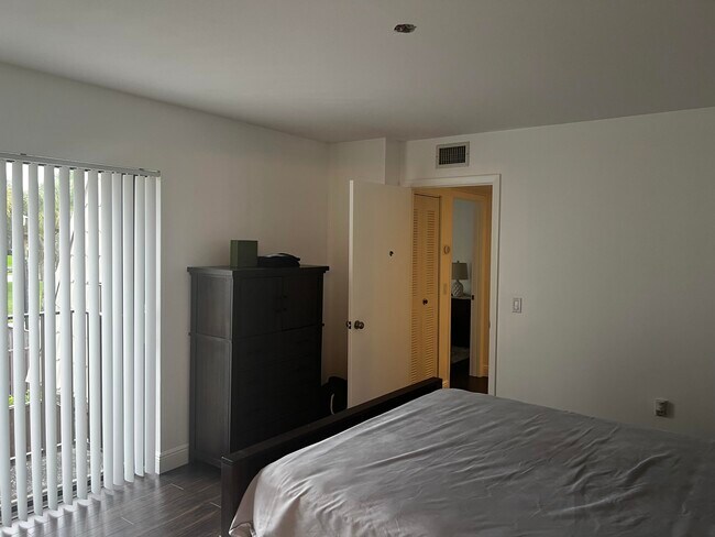 Building Photo - 6703 67th Way