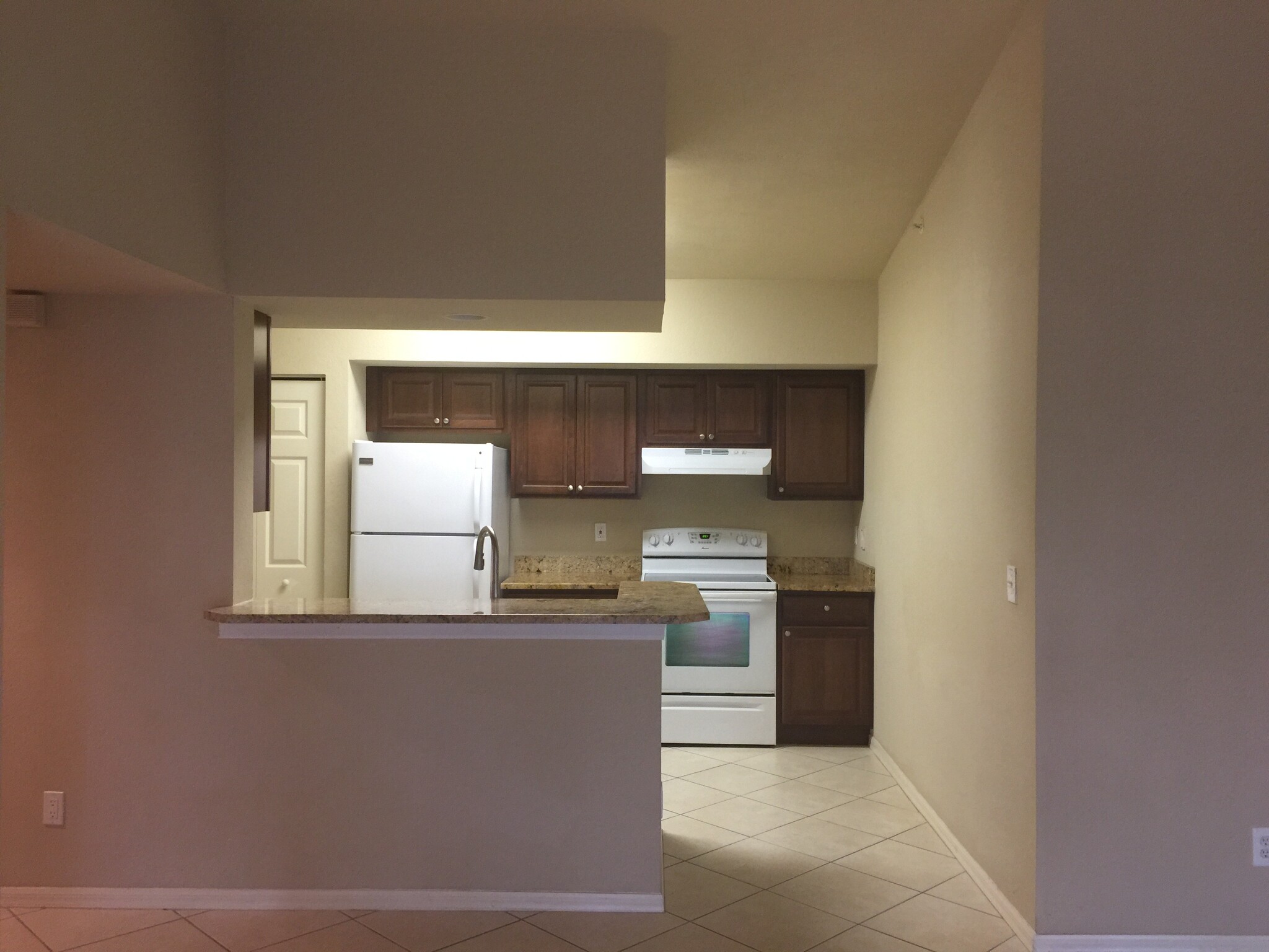 Kitchen with counter (for stools) - 4645 St Croix Ln