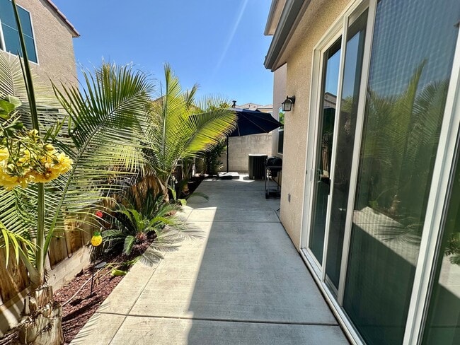 Building Photo - Stunning 3-Bed, 2.5-Bath Home Near Clovis ...