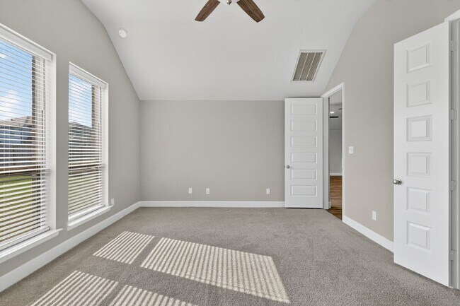 Building Photo - 7435 Denali Dr