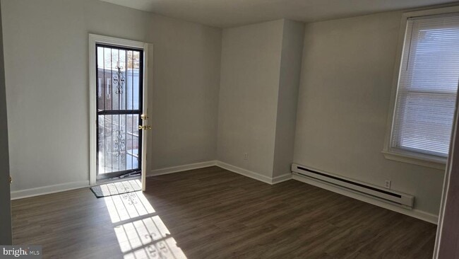 Building Photo - 5434 Arlington St