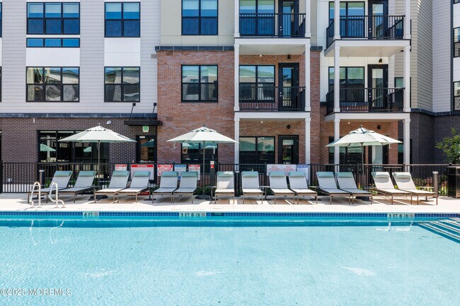 Building Photo - 2000 Schindler Dr