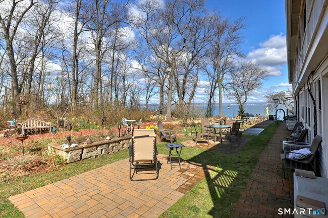 Building Photo - 1 Cora St