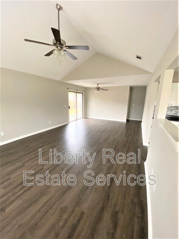 Building Photo - 1758 Ashton Dr