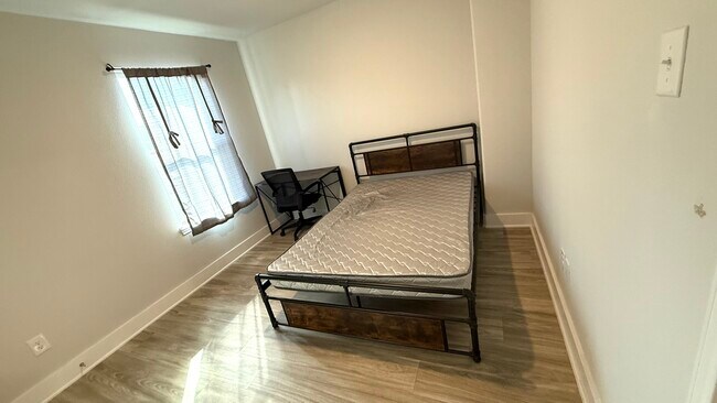 Building Photo - 4001 Cusco Ln